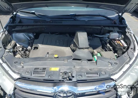 2014 Toyota Highlander Xle z USA, uszkodzony, nr VIN 5TDKKRFH0ES011024